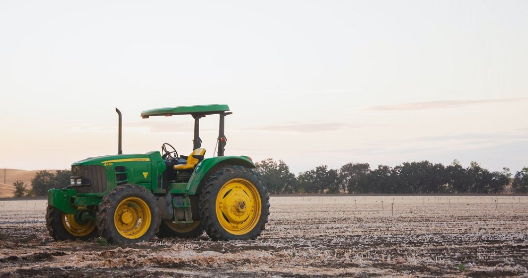 România duce o lipsă acută de tractoriști și operatori de mașinării agricole. Țara noastră va primi mai mulți muncitori din Filipine
