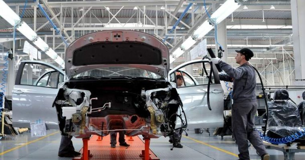 Producția de autoturisme în România a scăzut cu 10% în primele 11 luni