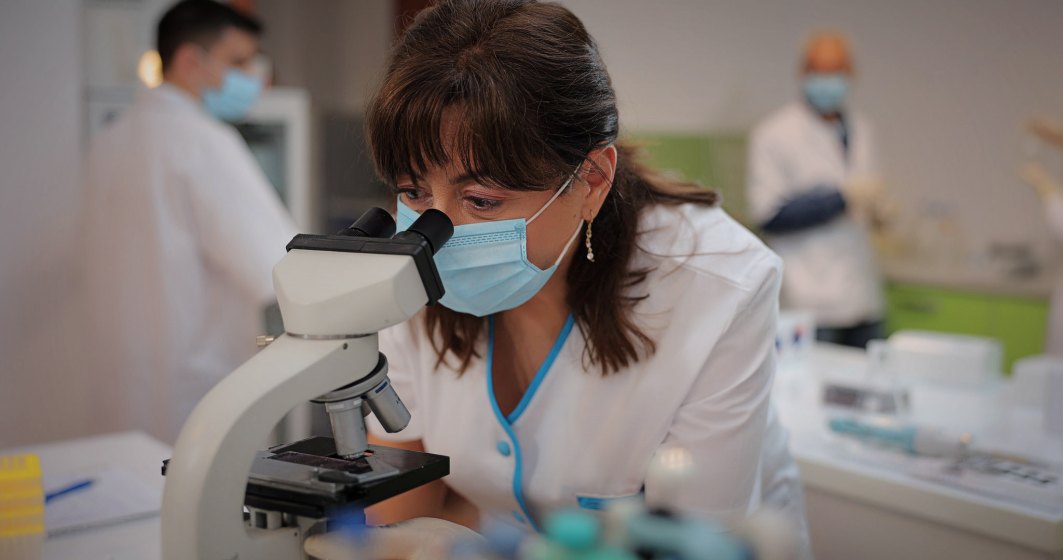 O companie românească donează teste mixte pentru diagnosticul diferențial gripă / COVID-19 pentru două școli din București