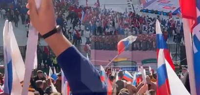 VIDEO| Rușii sărbătoresc anexarea Crimeii pe muzică, în timp ce civilii...