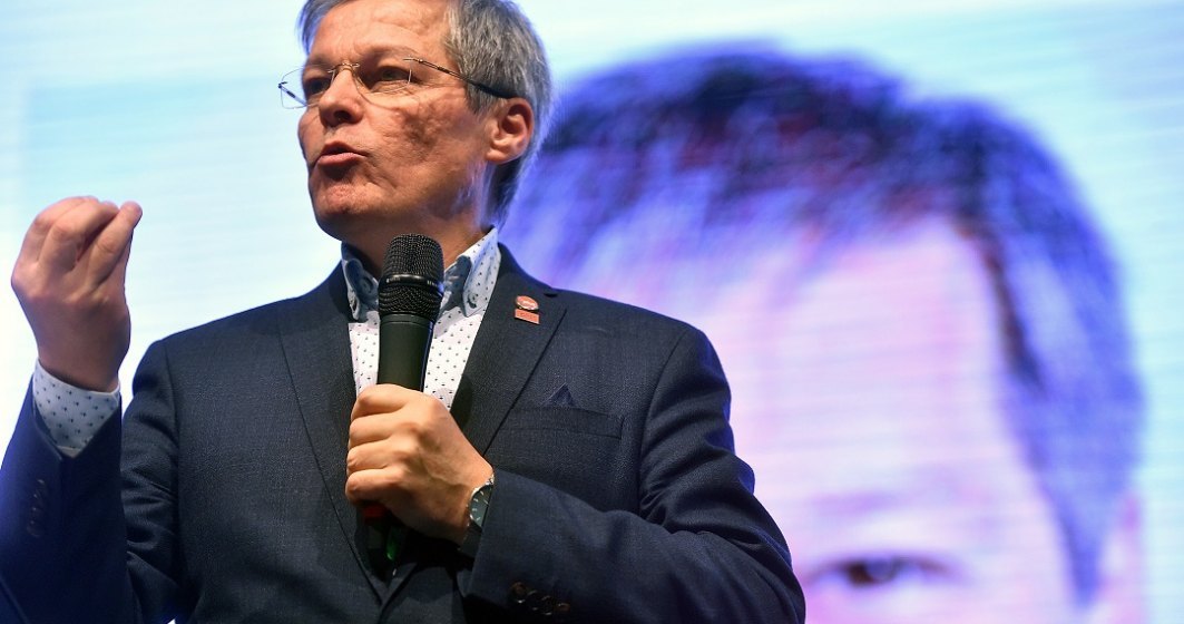 Dacian Cioloș este noul președinte al USR-PLUS