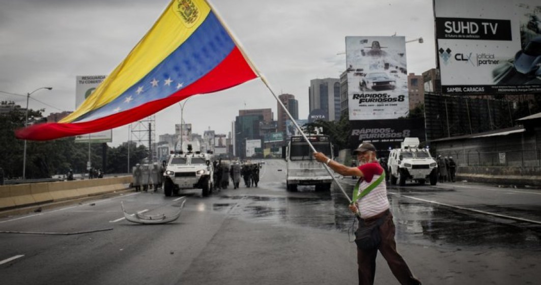 Oficialii SUA nu exclud o "interventie militara" in Venezuela pentru a rasturna guvernul