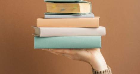 Anticariat Ursu: Vinde-ți cărțile vechi rapid și avantajos!