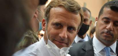 Val de COVID în Franța. Președintele Macron poartă din nou mască
