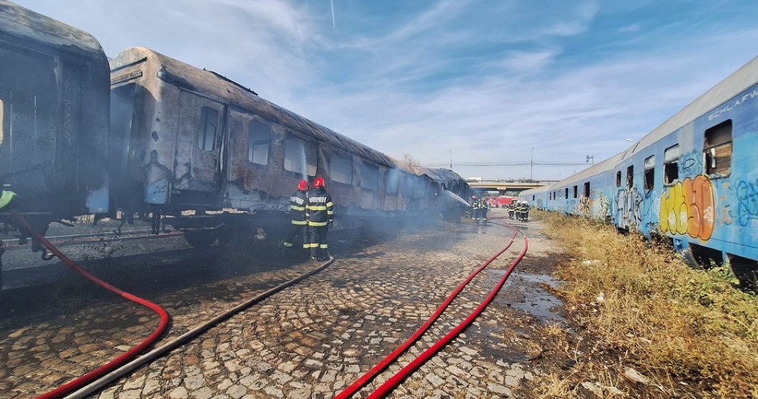 Incendiu puternic la mai multe vagoane din Gara de Nord