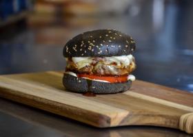 Restaurante Digitale: Burger Island, restaurantul care a început cu livrări