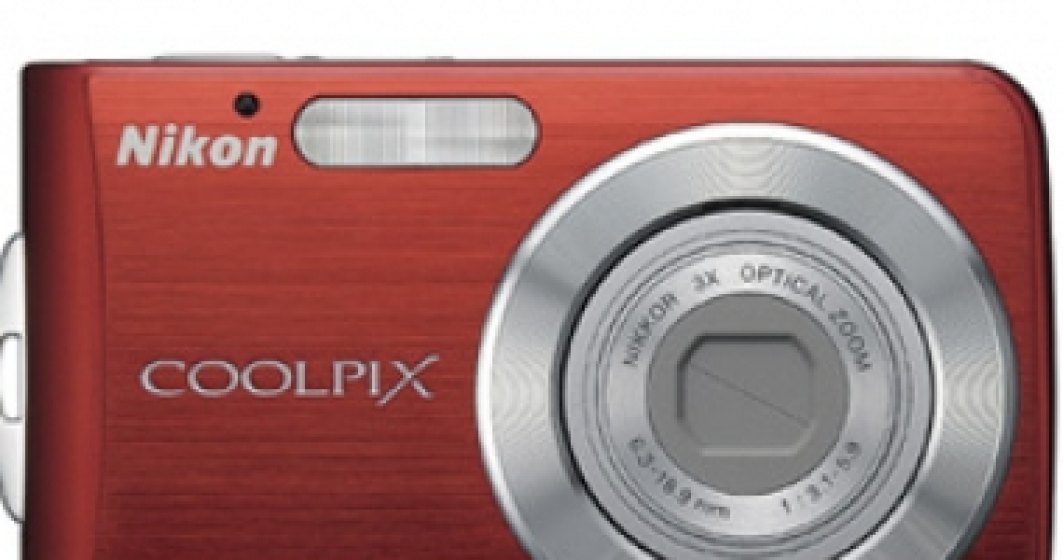 Noile aparate foto compacte Nikon din seria COOLPIX