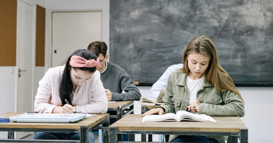 Raport: 78,2% dintre elevi nu sunt de acord cu existența unui examen de admitere separat de Evaluarea Naţională