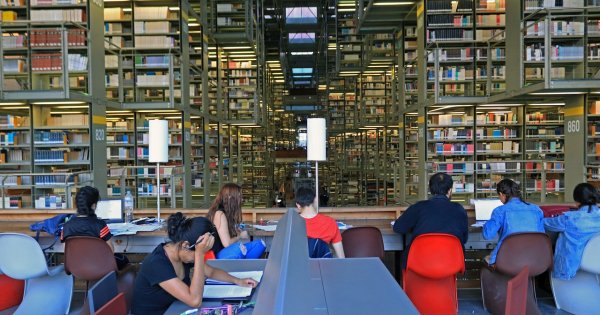 Țara europeană care a lansat serviciul de bibliotecă electronică: cum pot fi...