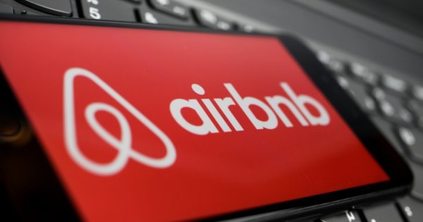 Airbnb interzice complet instalarea de camere de securitate în interiorul...