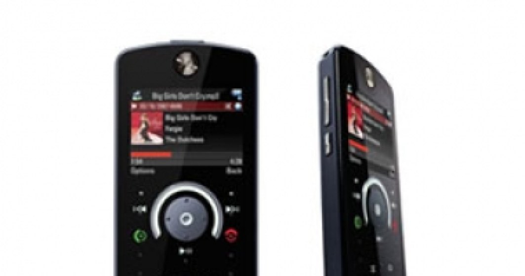 Motorola ROKR E8 revolutioneaza experienta muzicala