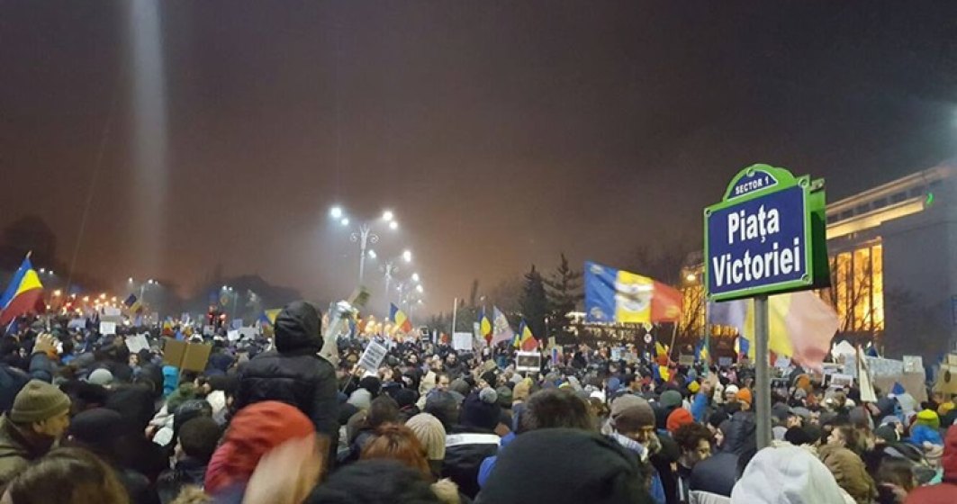 A treisprezecea zi de proteste: zeci de mii de oameni sunt in strada, in Bucuresti si alte orase