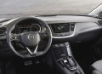 Poza 4 pentru galeria foto Opel lanseaza noua versiune Grandland X PHEV