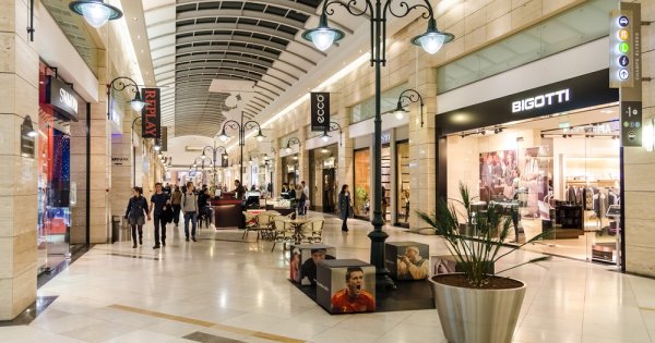 Colliers: 2023 ar putea aduce un record de centre comerciale noi