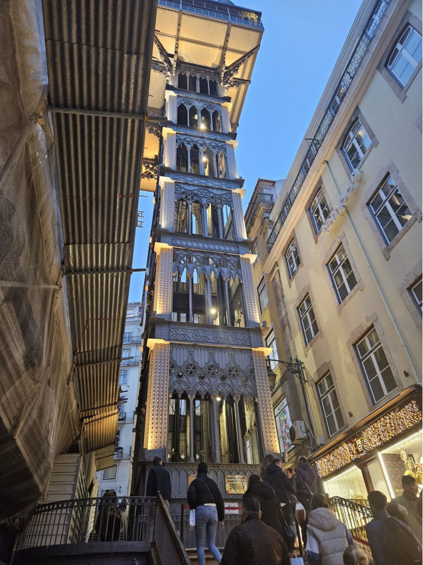 Liftul Santa Justa Lisabona