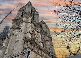 GALERIE FOTO | Francezii au anunțat când va fi redeschisă catedrala...