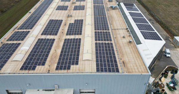 Centrală fotovoltaică pentru una dintre marile fabrici de sticlă ale României