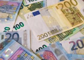 Deficitul comercial a ajuns la 6,7 miliarde de euro în primele trei luni din...
