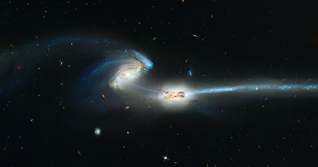 Astronomii au descoperit o galaxie care este pe moarte din cauza unei coliziuni