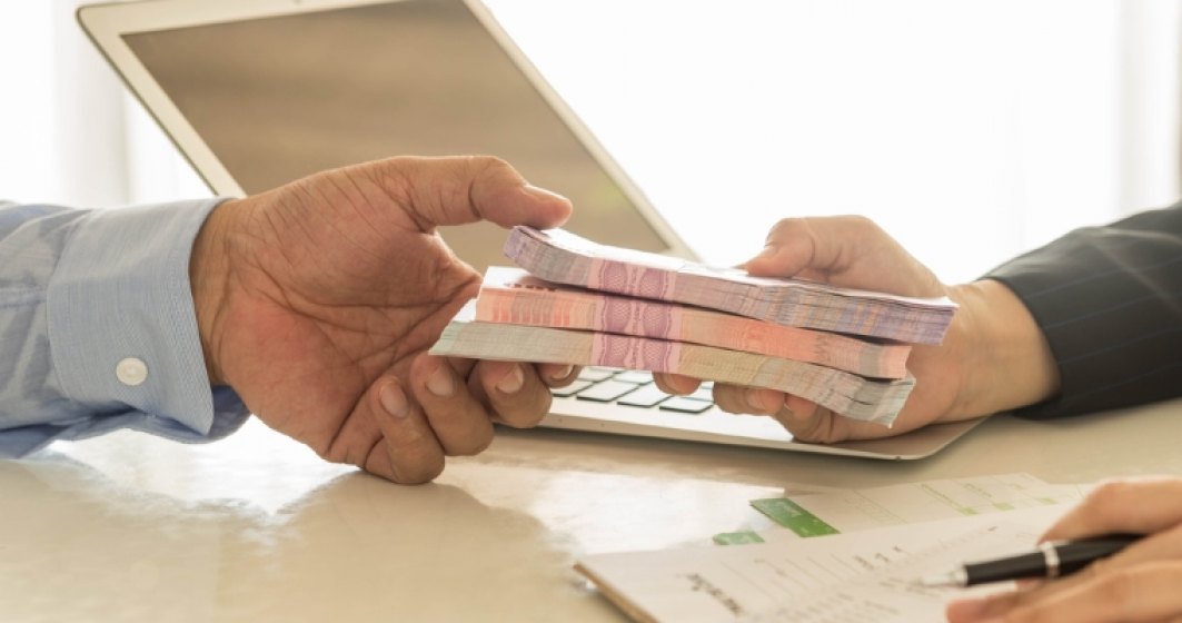 În 2020, brokerii i-au făcut pe români să cceseze peste 13.000 de credite