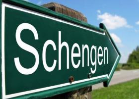 Europarlamentar: România ar putea primi undă verde pentru a intra în Schengen...