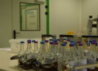 Poza 4 pentru galeria foto [FOTO] Cum arata si cum sunt stocate probele in cea mai mare banca de celule stem din Europa