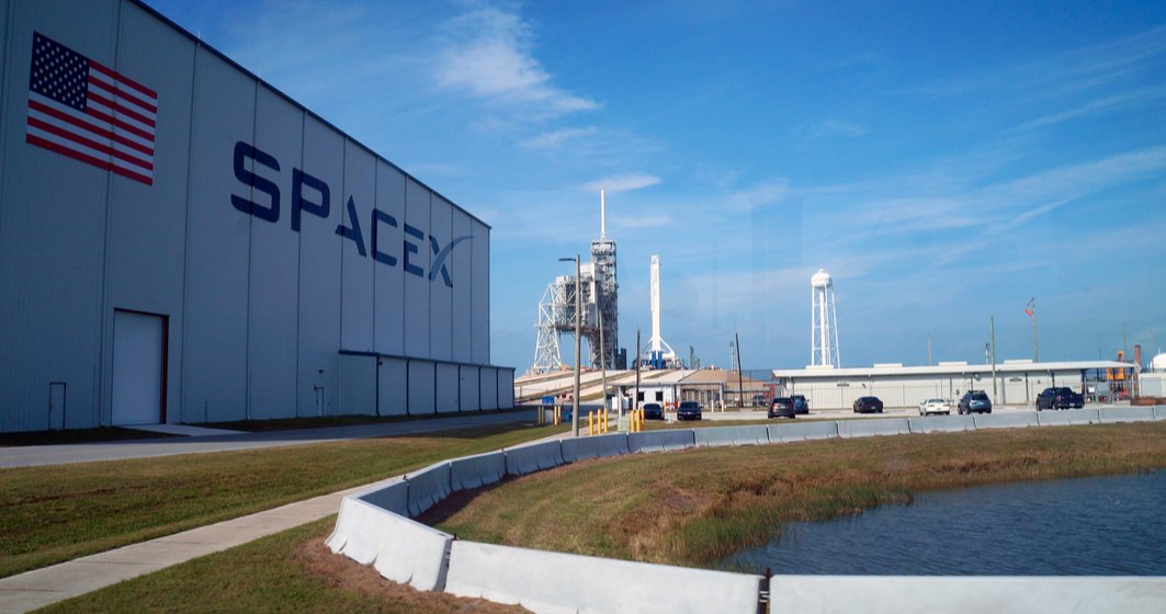 Testarea unei noi rachete a SpaceX, anulată cu 1,3 secunde înainte de lansare