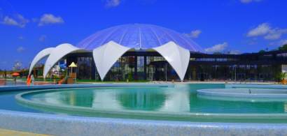 Oradea are cel mai nou complex termal cu 10 tobogane si piscina cu valuri,...