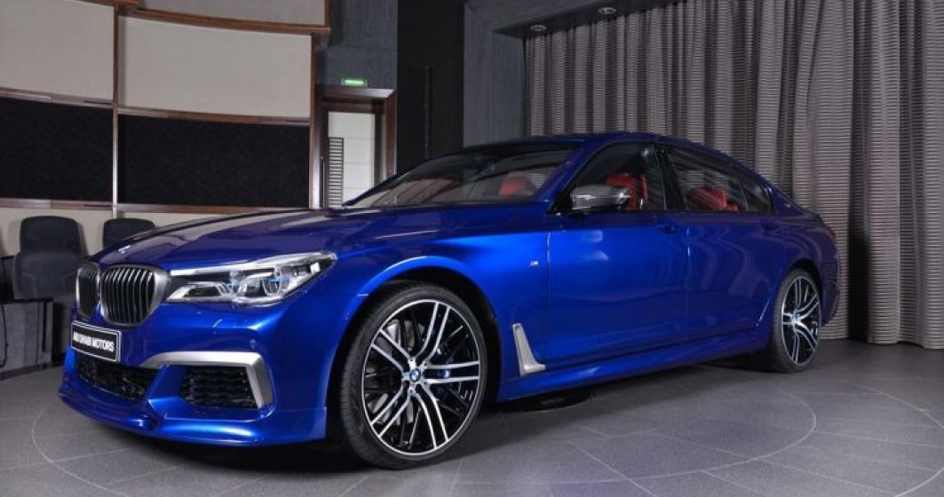 Acest BMW M760Li in culoarea San Marino Blue arata senzational