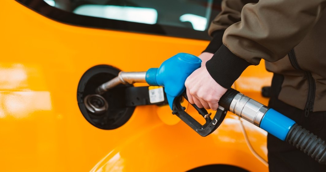 Studiu: Să alimentezi o mașină pe benzină este mai ieftin decât costul reîncărcării unui automobil electric