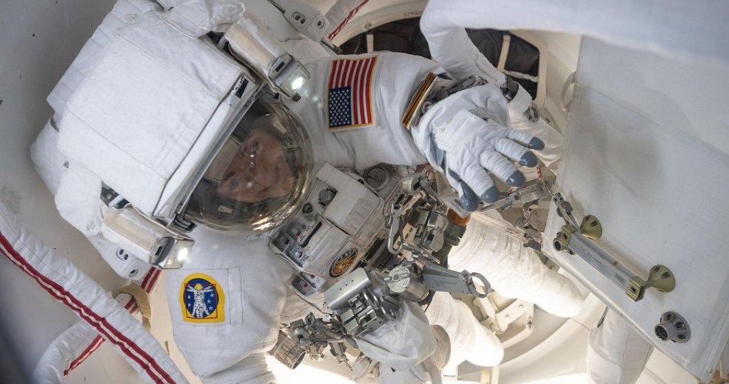 VIDEO  Capsula SpaceX cu patru astronauți a ajuns pe Stația Spațială Internațională