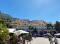 Poza 4 pentru galeria foto [FOTO] Vizită în Gibraltar, un paradis fiscal unde mergi pentru priveliște, maimuțe, alcool și țigări