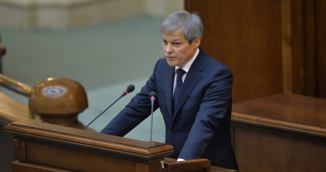 Dacian Ciolos si-a anuntat partidul "Miscarea Romania Impreuna"