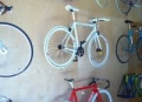 Poza 3 pentru galeria foto Romanii cumpara de trei ori mai multe biciclete decat masini