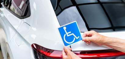 Persoanele cu dizabilități, obligate să folosască vehicule cu motoare de...
