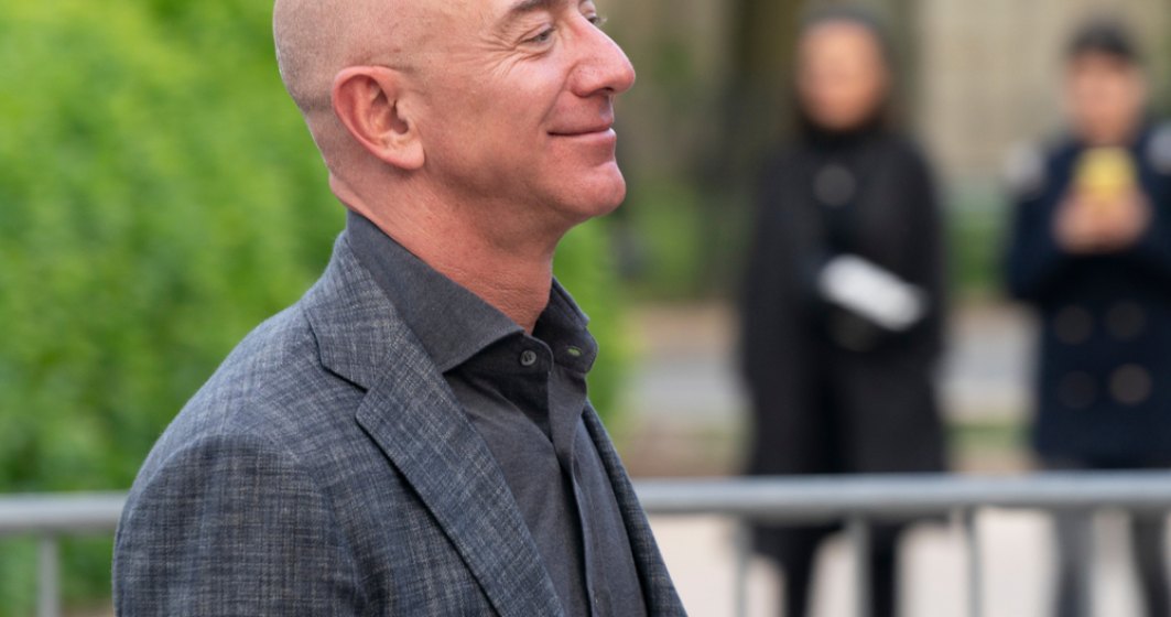 Jeff Bezos, un pic mai bogat după ce a vândut acțiuni Amazon de 4 miliarde $. A economisit și banii de taxe mutându-se în Florida