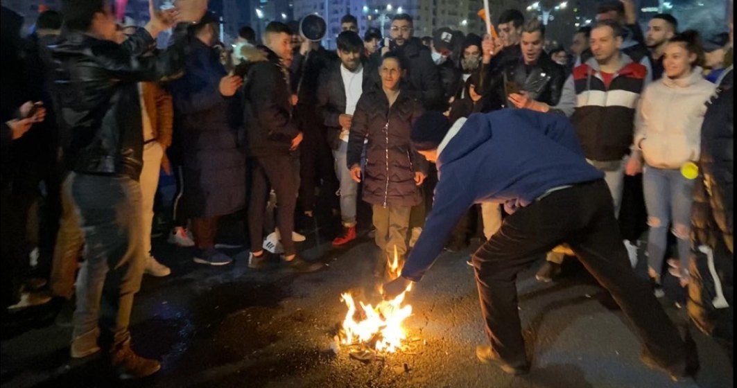 Ce s-a întâmplat la protestele din București - Pace, furie, disperare și petarde