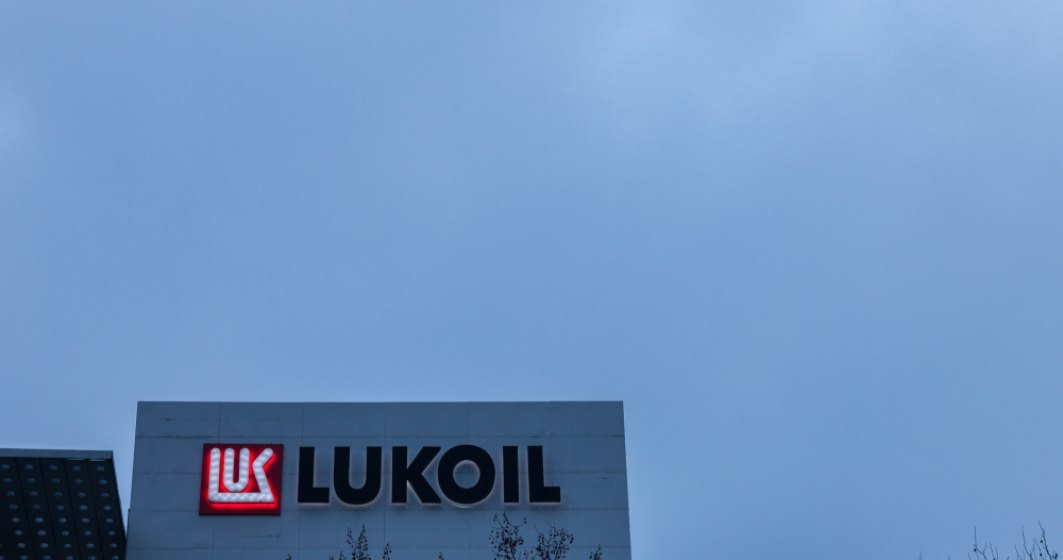 Lukoil și-a vândut rafinăria din Sicilia către cei de la G.O.I. Energy și Trafigura