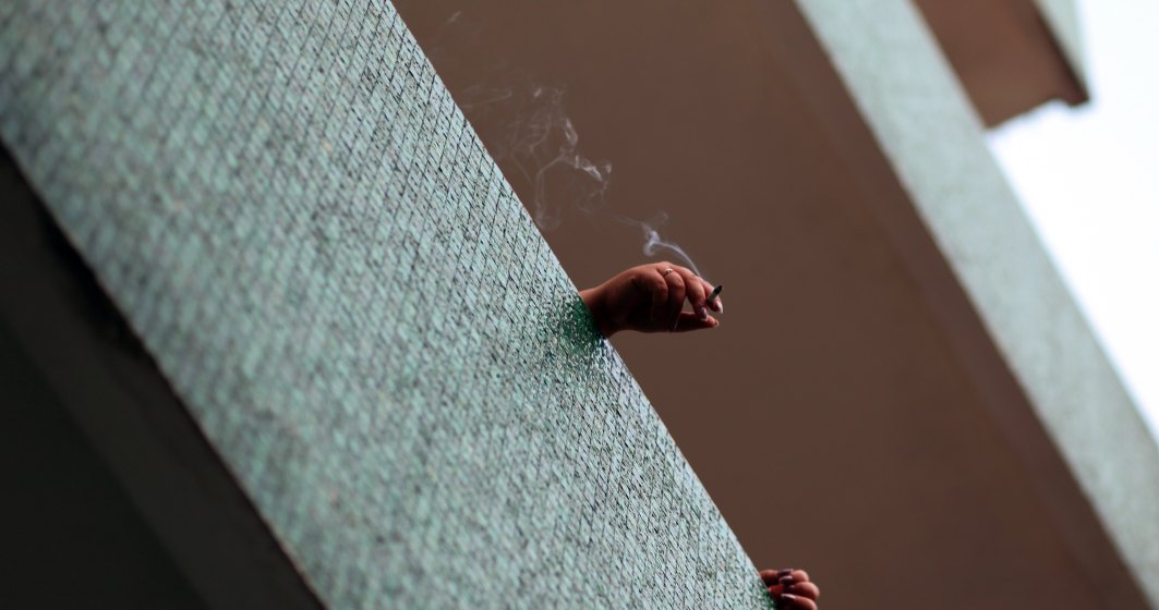 Rusia interzice fumatul pe balcoanele apartamentelor