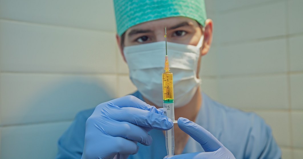 Sanofi şi GlaxoSmithKline vor furniza SUA 100 de milioane de doze ale unui vaccin experimental