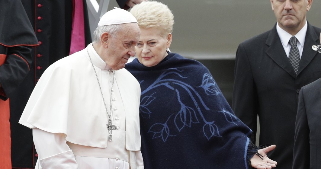 Papa Francisc ii critica la Vilnius pe cei care ''ii expulzeaza pe altii'' si da Lituania drept exemplu de toleranta