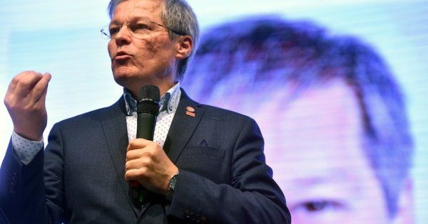 Dacian Cioloş: Mă interesează o candidatură la prezidenţiale, dar nu exclud o...