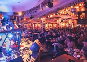 Restaurante digitale: Hard Rock Cafe - cum fac echipă livrările și tehnologia...
