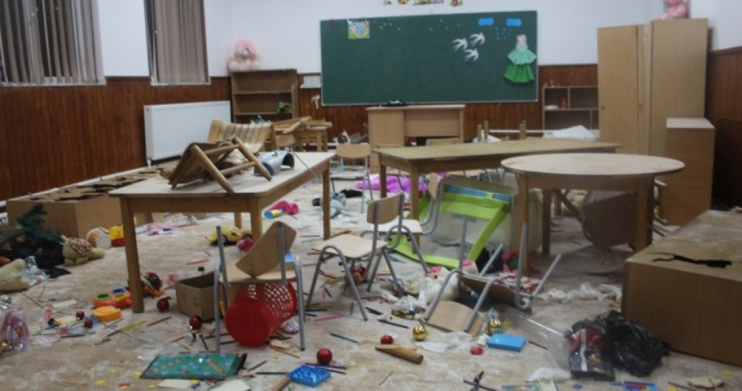 Trei elevi din clasele primare au vandalizat scoala din Clejani, judetul Giurgiu. Ei s-au enervat din cauza unei jucarii