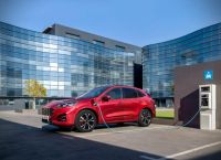 Poza 4 pentru galeria foto TOP 10 cele mai ieftine SUV-uri plug-in hybrid din România în 2022