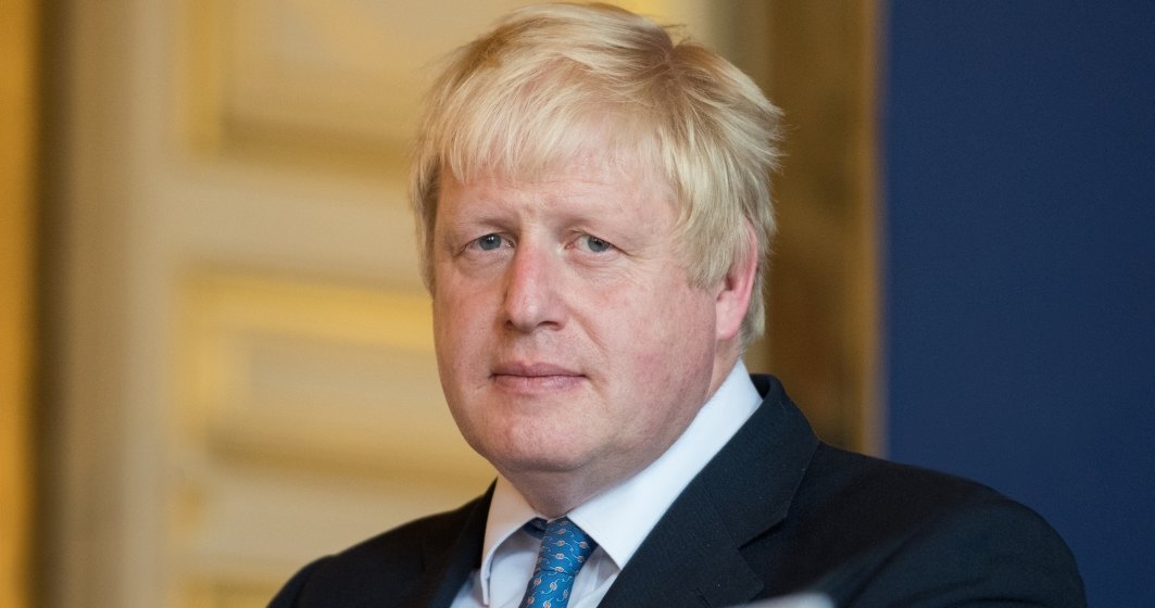 Boris Johnson recunoaşte că era prea gras când s-a îmbolnăvit de COVID-19