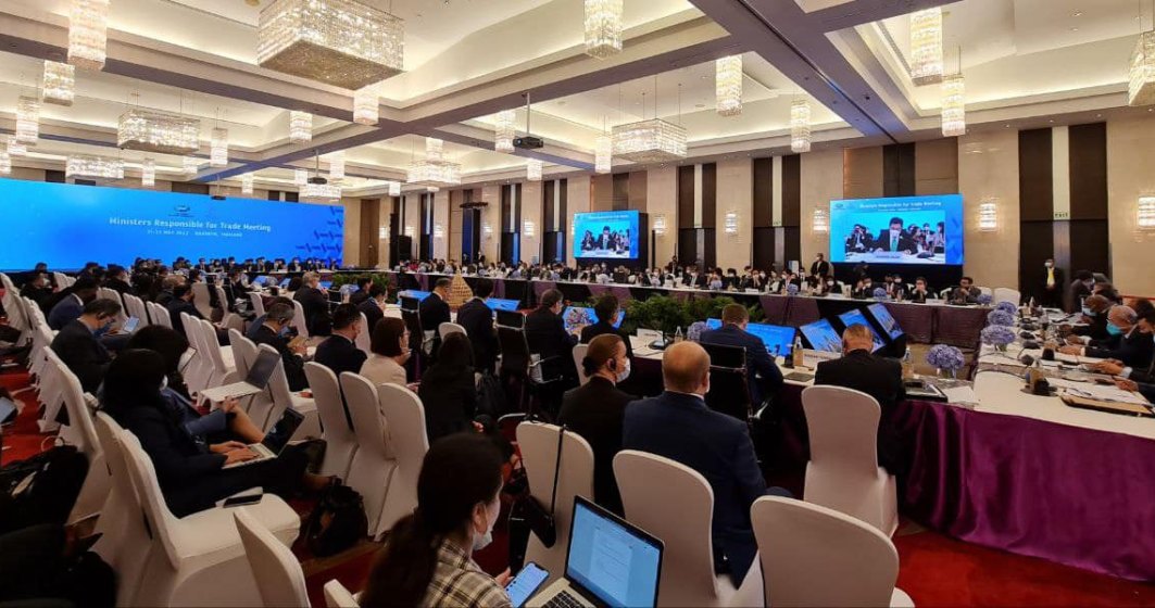 Mai mulți oficiali au părăsit ședința APEC în semn de protest față de Rusia
