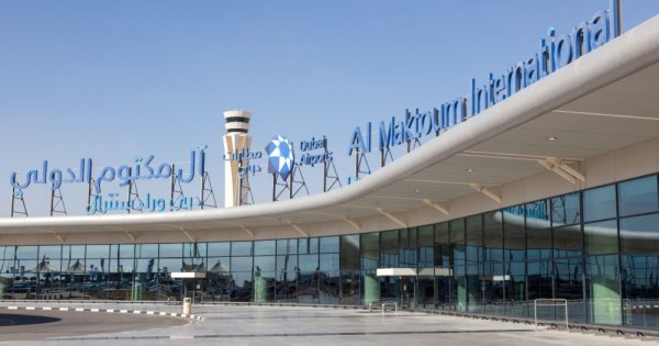 Dubaiul vrea să transforme un aeroport existent în cel mai mare aeroport din...