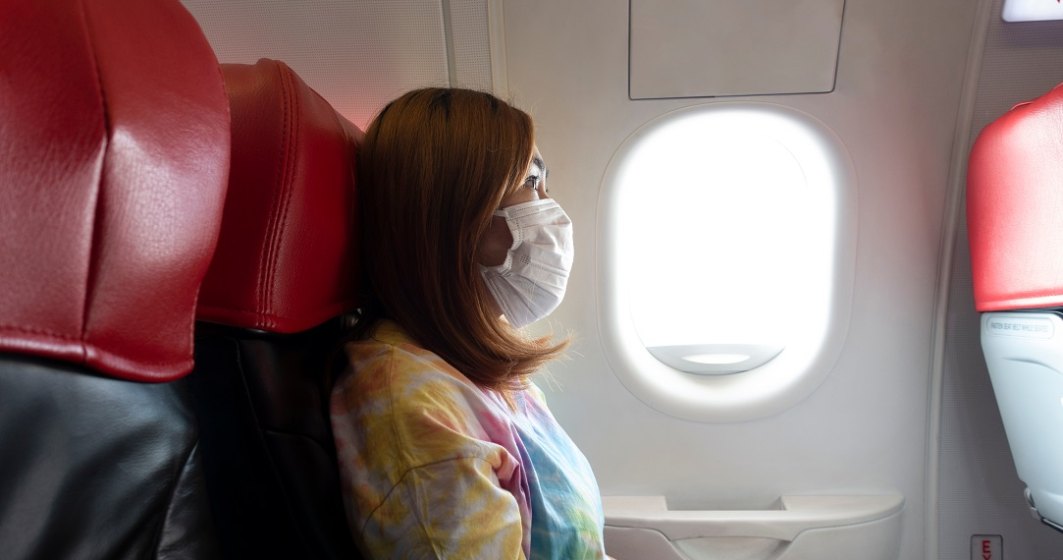 Studiu: ce locuri din avion s-au dovedit a fi cele mai expuse infectării cu noul coronavirus într-o cursă a companiei aeriene Qantas