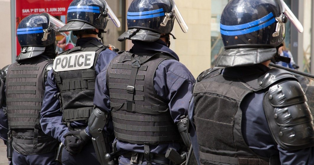 Petrecere cu 400 de tineri în Franța: poliția a folosit grenade pentru a o opri